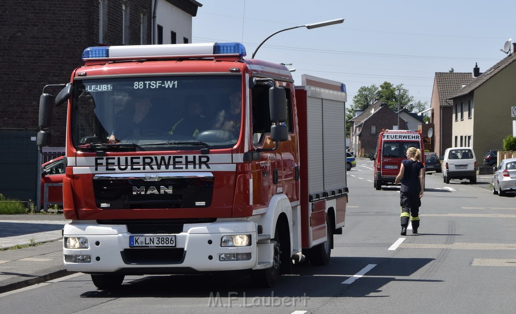 Feuer 1 Koeln Porz Grengel Waldstr P094.JPG - Miklos Laubert